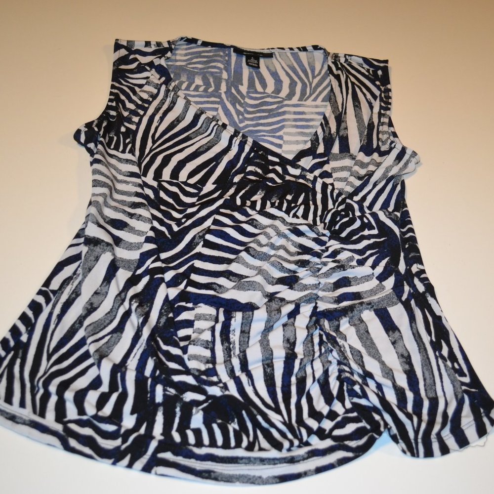 Style & Co Faux Wrap Sleeveless Zebra Print Pull O